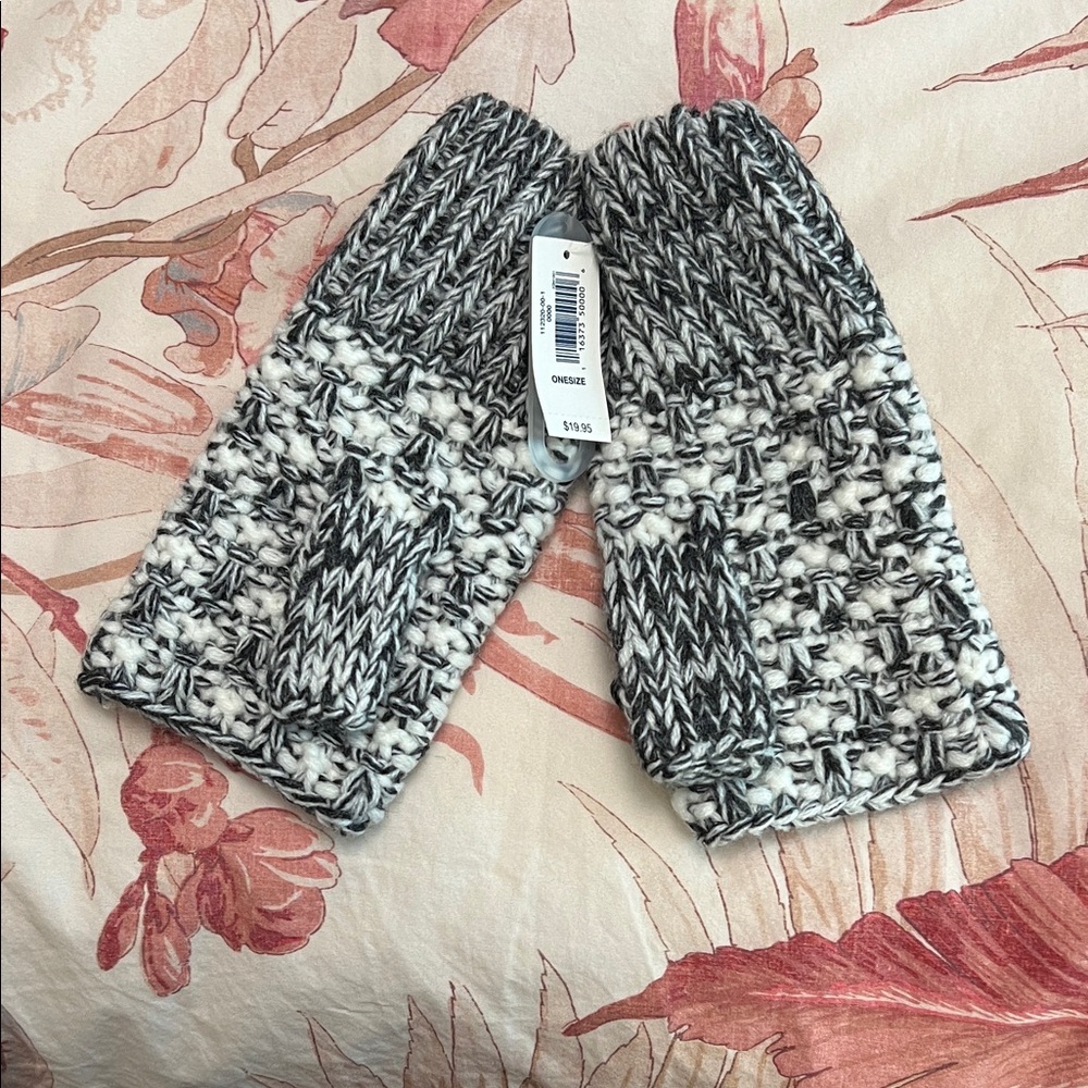 NWT Gap fingerless mittens